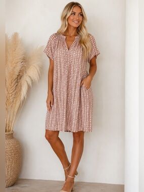 KLD  Printed Pocketed Smocked-Neck Midi Dress NWOT